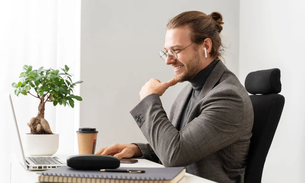 The Role of Office Furniture in Boosting Productivity 2 Best Ergonomic Office Chairs for Long Hours